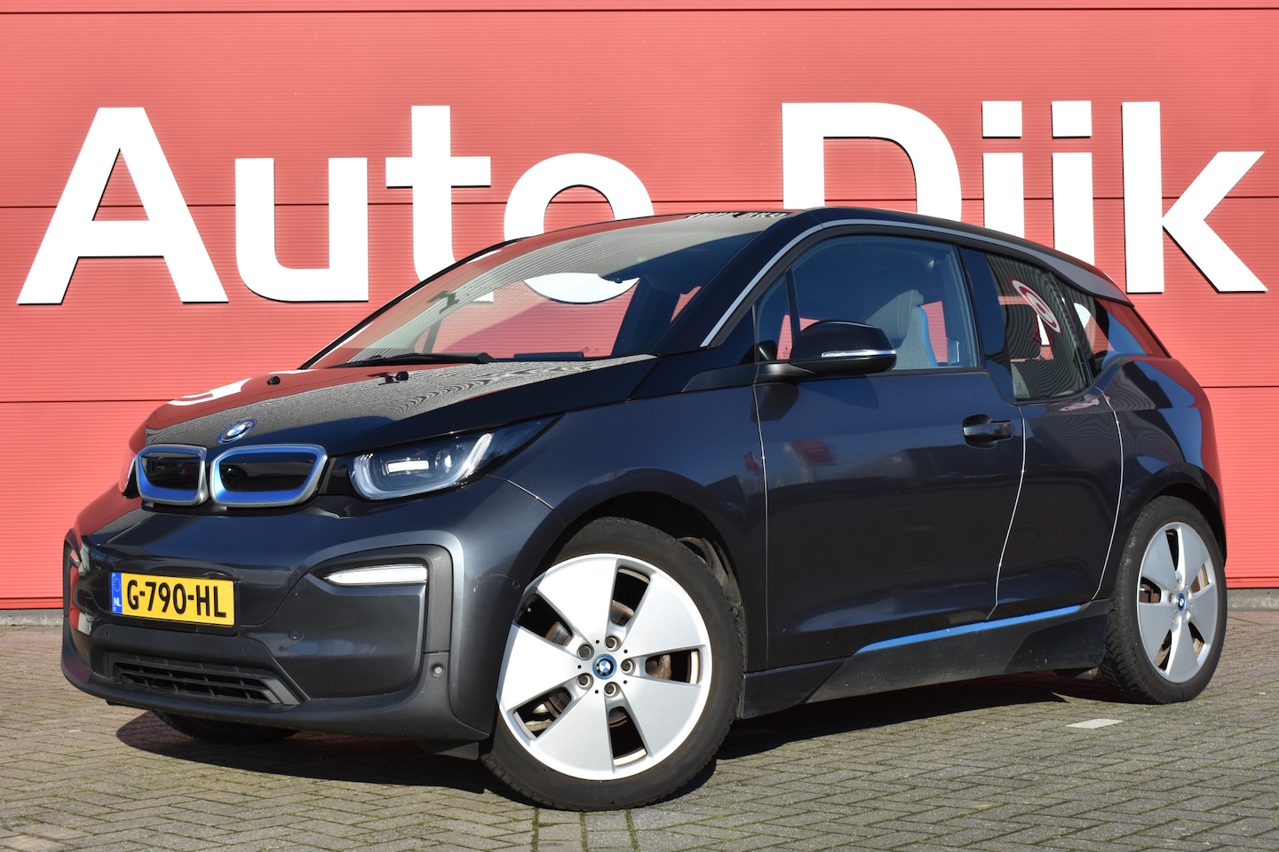 BMW i3 - Executive Edition 120Ah 42 kWh LED | Camera | Warmtepomp | DAB | Navi | Clima | Cruise | P - AutoWereld.nl