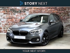 BMW 1-serie - 118i Executive M Sport Pakket Automaat 5 deurs / Navigatie / Parkeersensoren / LED / 17 In