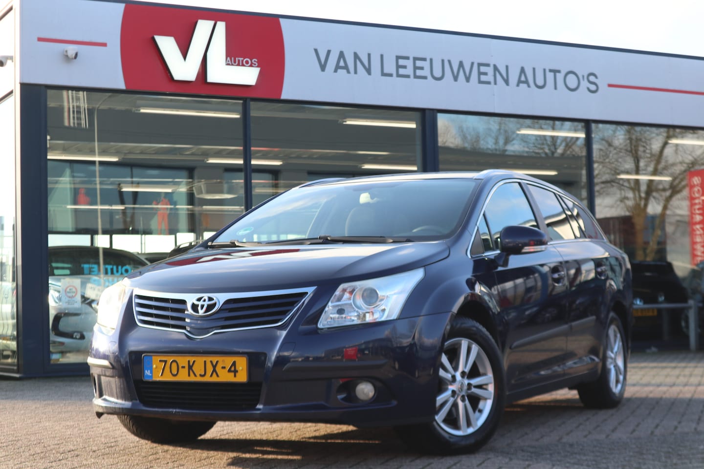 Toyota Avensis Wagon - 1.6 VVTi Dynamic | Nieuw Binnen! | Camera | Navigatie | Trekhaak - AutoWereld.nl