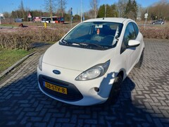 Ford Ka - 1.2 Cool & Sound start/stop met airco en N.A.P