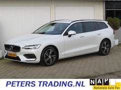 Volvo V60 - 2.0 B3 Momentum Advantage LEDER-CARPLAY-1e EIGENAAR