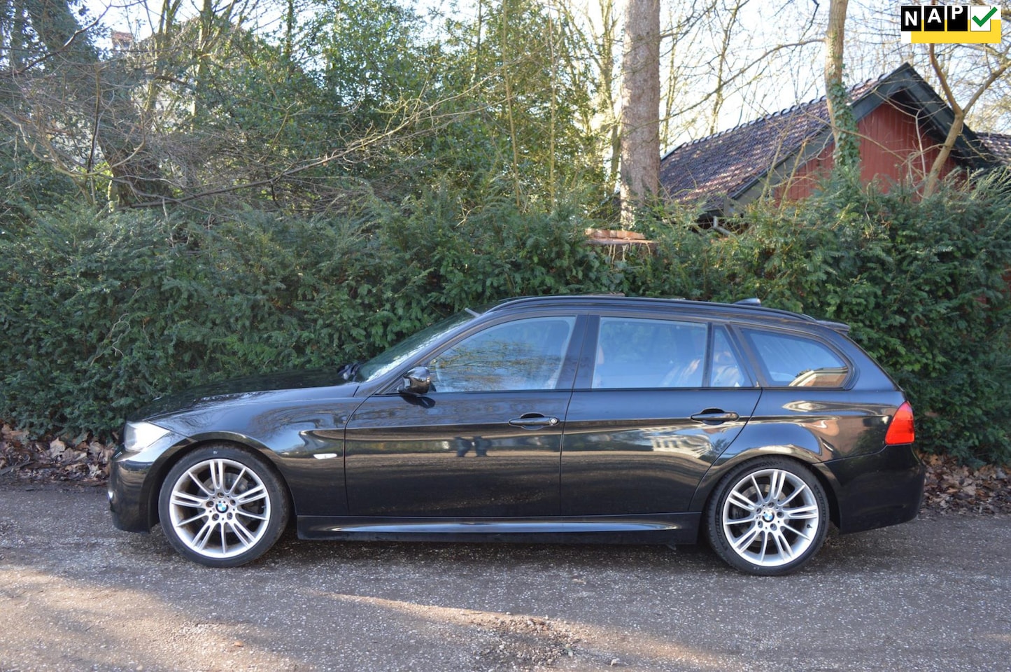 BMW 3-serie Touring - 325i M Sport Edition Org NL/NAP/Panoramadak - AutoWereld.nl