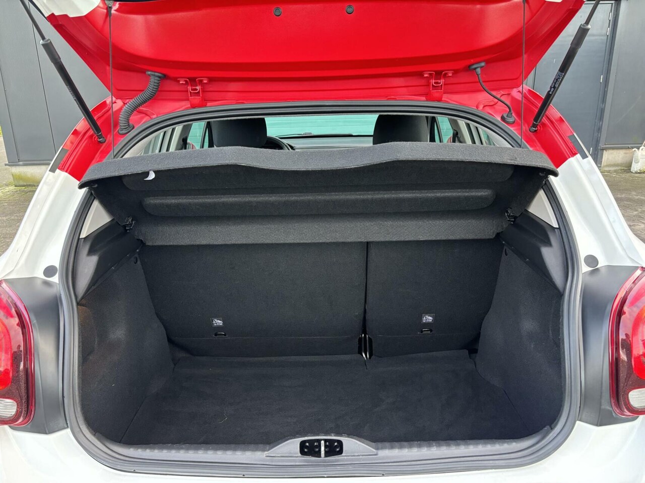 Citroën C3 - 1.2 Shine 83 PK Airco/ AppleCarPlay/ AndroidAuto/ Cruise Control!