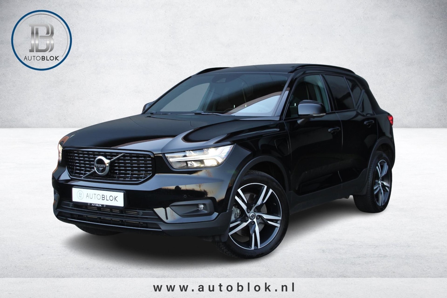 Volvo XC40 - 1.5 T5 Recharge R-Design | Pano | BLIS | H&K | Keyless - AutoWereld.nl