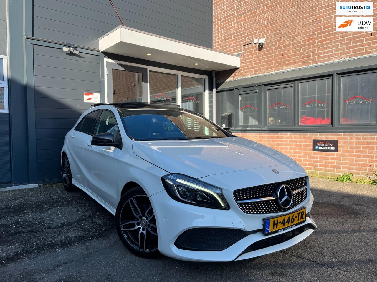 Mercedes-Benz A-klasse - 200 AMG Pano Automaat Harman/Kardon - AutoWereld.nl