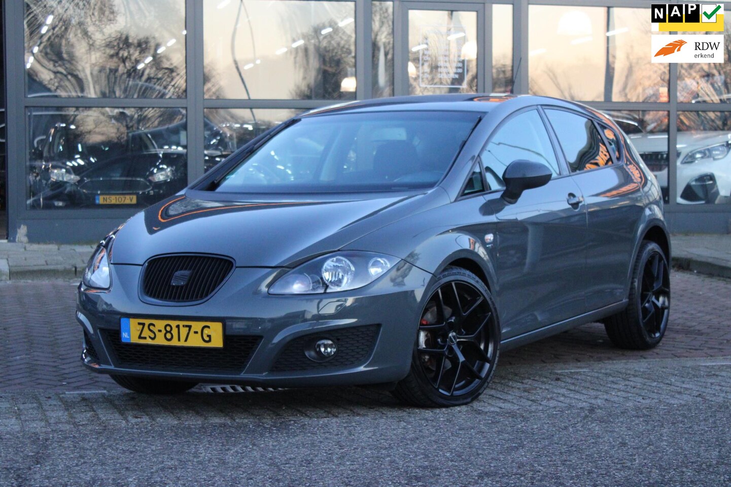 Seat Leon - 1.4 TSI Turbo Sport | NardoGrey | Stlvrwrmng | Airco | - AutoWereld.nl