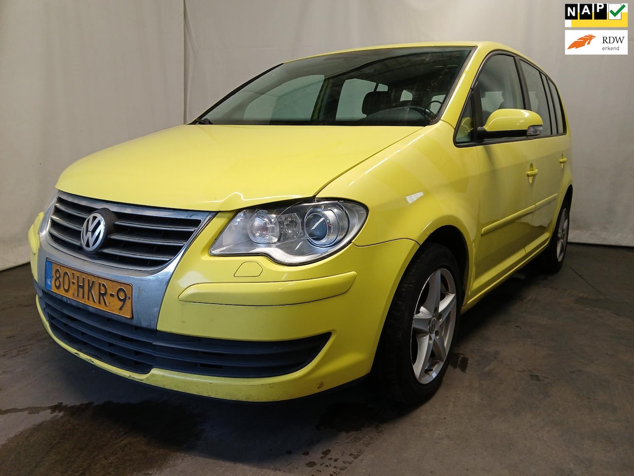 Volkswagen Touran - 1.9 TDI Comfortline - Automaat - Schade Rondom - AutoWereld.nl