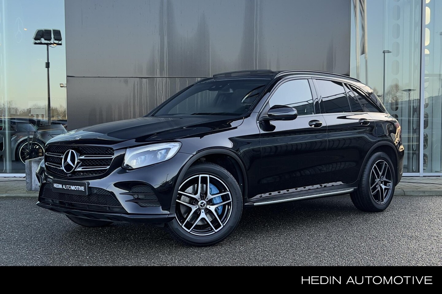 Mercedes-Benz GLC-klasse - GLC 350e Automaat 4MATIC AMG Line | Nightpakket | Panoramadak | Air Body Control | Burmest - AutoWereld.nl