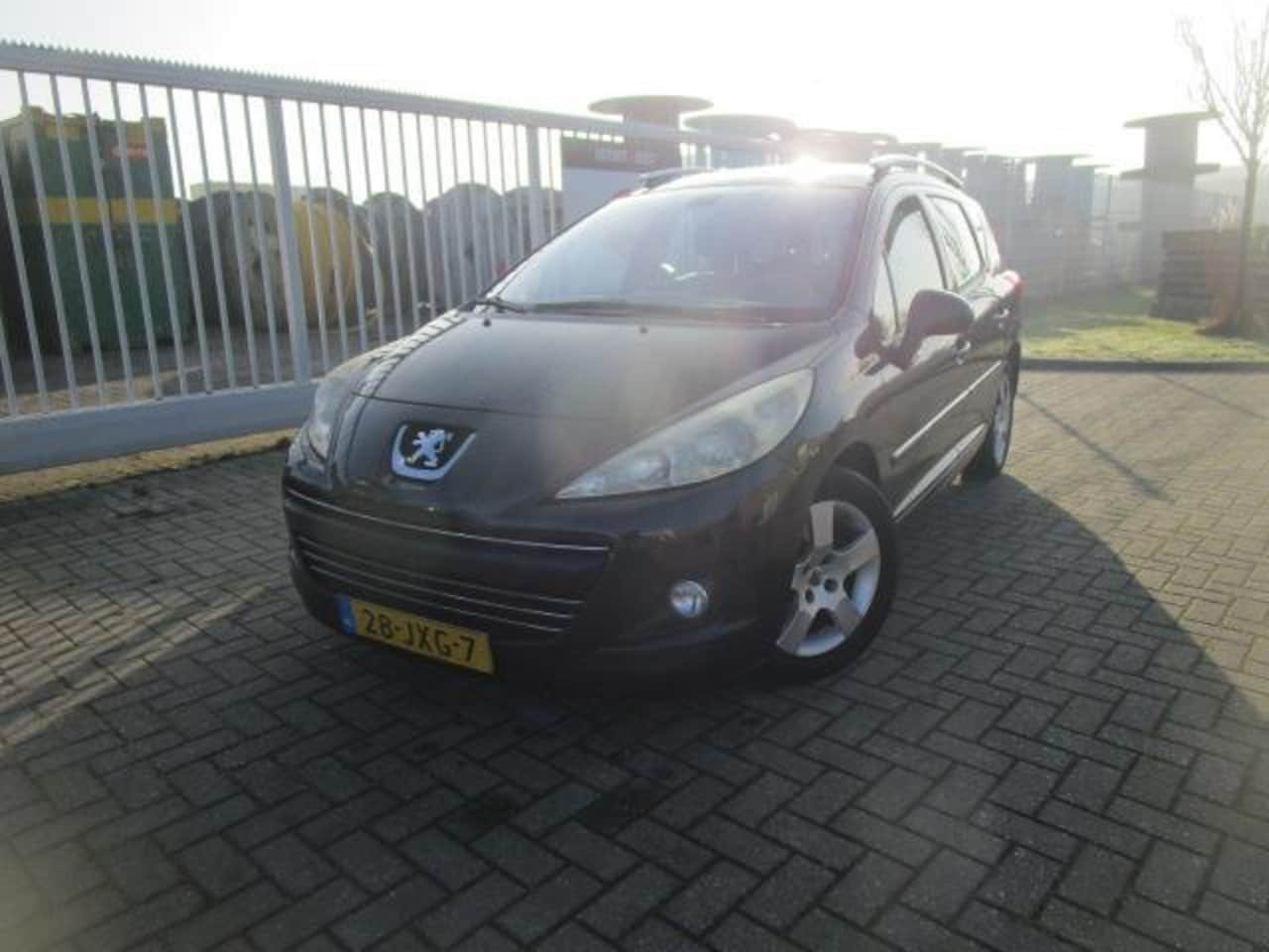 Peugeot 207 SW - 1.6 VTi XS 1.6 VTi XS - AutoWereld.nl