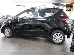 Hyundai i10 - 1.0i Comfort AIRCO / CRUISECONTROL / LAGE KM