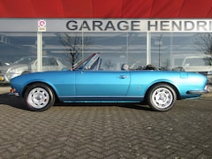 Peugeot 504 - Cabriolet Pininfarina design oldtimer. (occasion)