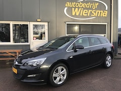 Opel Astra Sports Tourer - 1.4 Turbo Berlin Mooie auto Trekhaak afneembaar