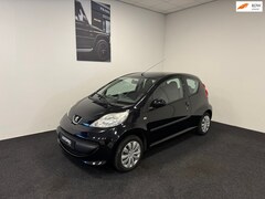 Peugeot 107 - 1.0-12V XR