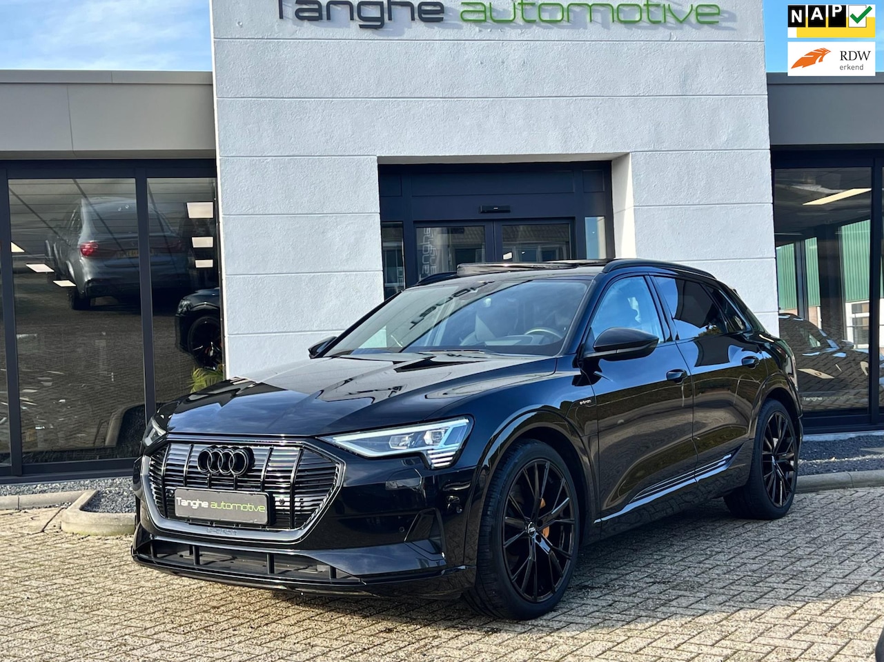 Audi e-tron - 55, S-Line, Panodak, HUD, Ruitjesleer, ACC, Trekhaak, Matrix Laser - AutoWereld.nl