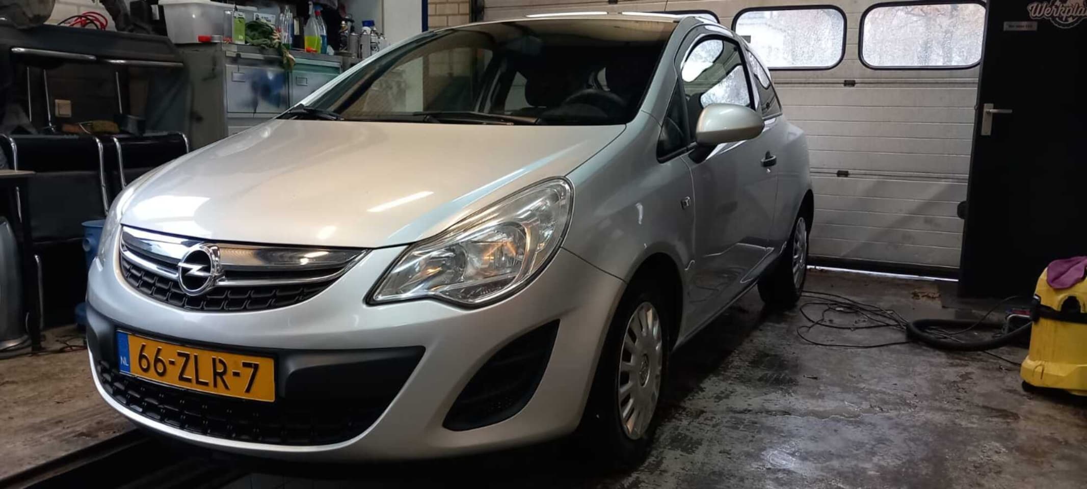 Opel Corsa - 1.3 CDTi EcoFlex S/S Business+ - AutoWereld.nl