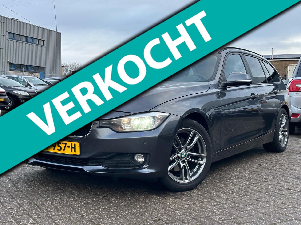 BMW 3-serie Touring - 320d Business 320d Business - AutoWereld.nl