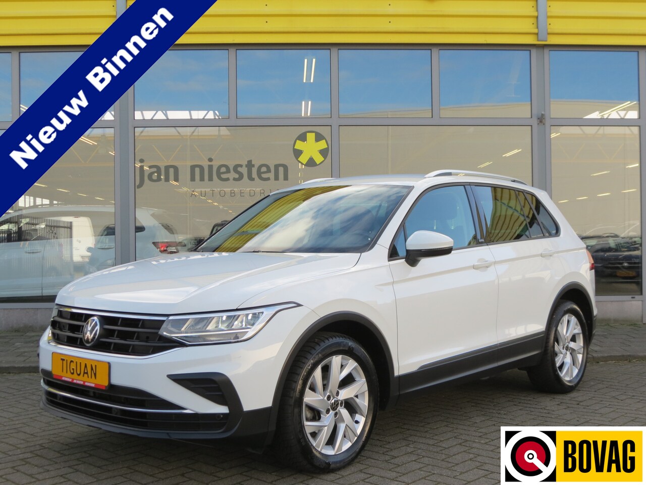 Volkswagen Tiguan - 1.5 TSI Life -150pk- Executive | Winterpakket | Spiegelpakket | Rijklaarprijs incl. 1 jaar - AutoWereld.nl