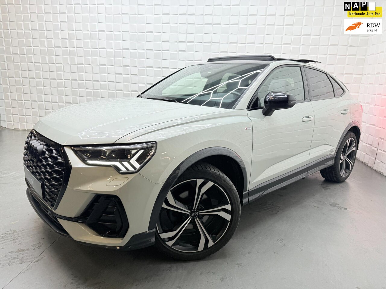 Audi Q3 Sportback - 35 TFSI S LINE PANO VIRTUAL ACC B&O CAM - AutoWereld.nl