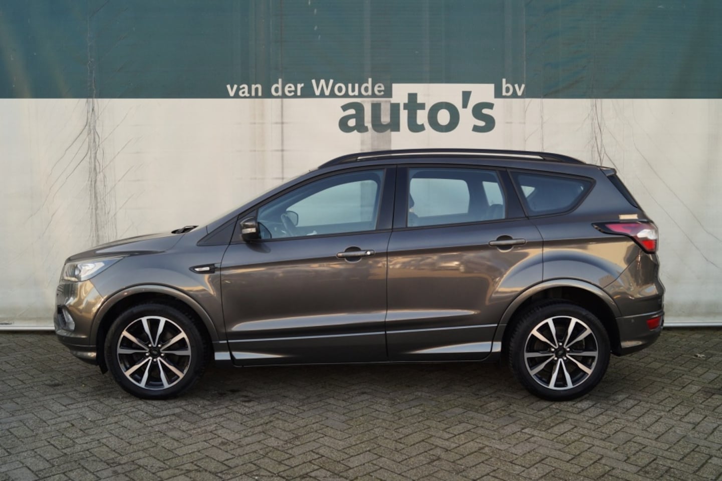 Ford Kuga - 1.5 EcoBoost 120pk ST Line -NAVI-ECC-PDC- - AutoWereld.nl