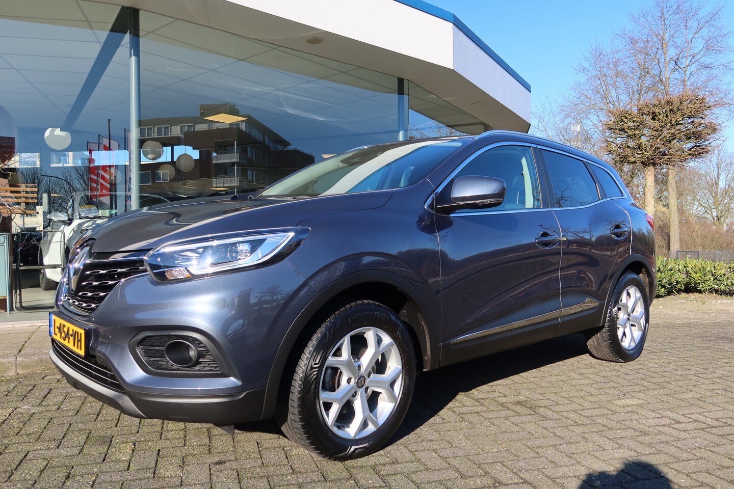 Renault Kadjar - 1.3 TCe Limited 140PK NAVI I TREKHAAK I ALL-Season - AutoWereld.nl