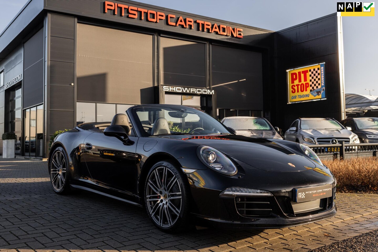 Porsche 911 Cabrio - 991 3.8 Carrera 4S, 400 PK, NL Auto, 18-weg stoelen, PDCC, Full! - AutoWereld.nl