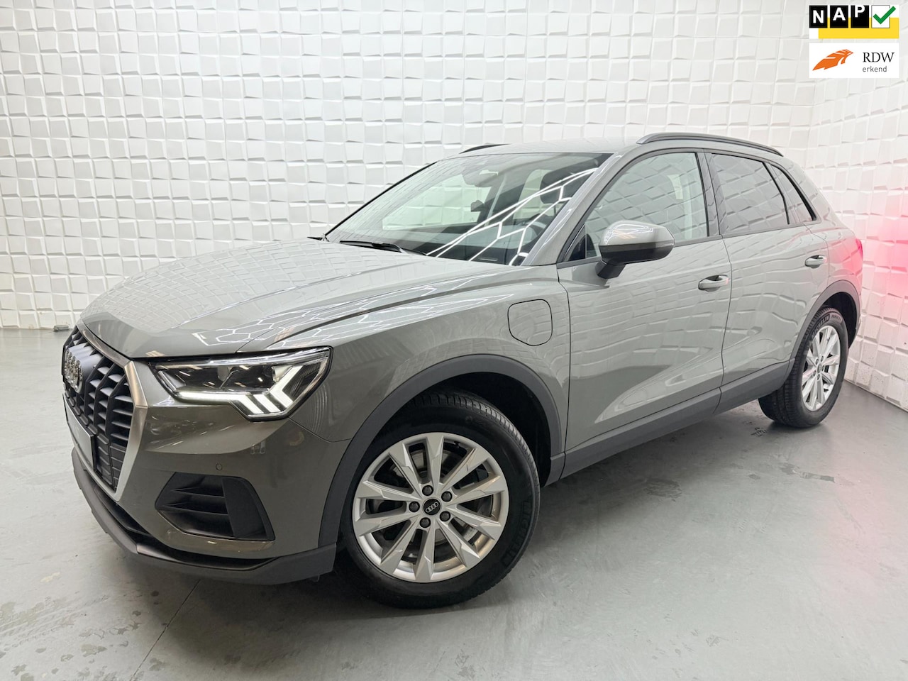 Audi Q3 - 45 TFSI e VIRTUAL KEYLESS MATRIX LEER NAVI PDC - AutoWereld.nl