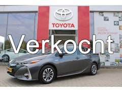 Toyota Prius - 1.8 Plug-in Business Plus Automaat 122pk | Leder | Dodehoekdetectie | Navigatie | PDC acht