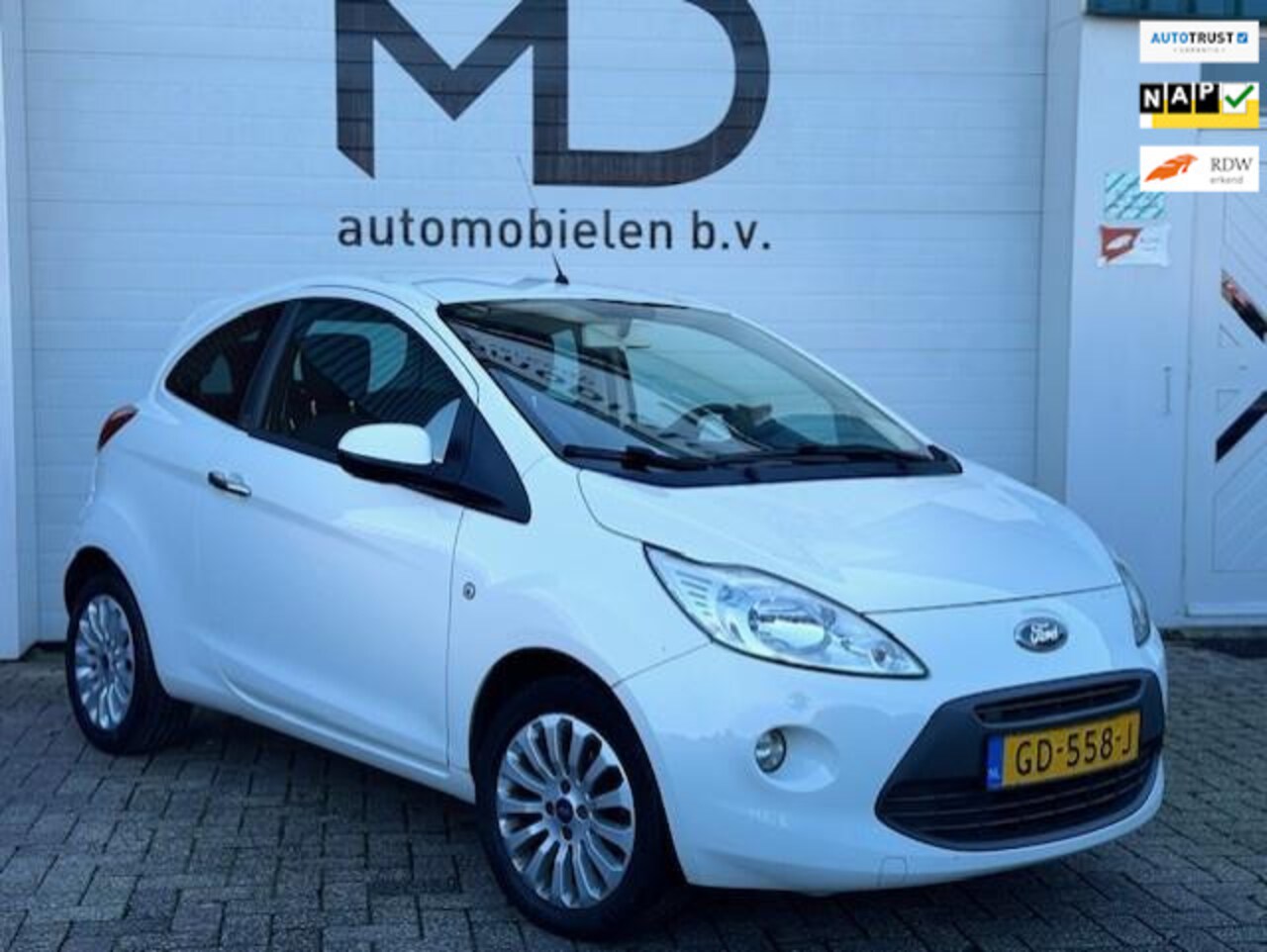 Ford Ka - 1.2 Titanium X / Stoelverwarming-Dealer onderhouden - AutoWereld.nl