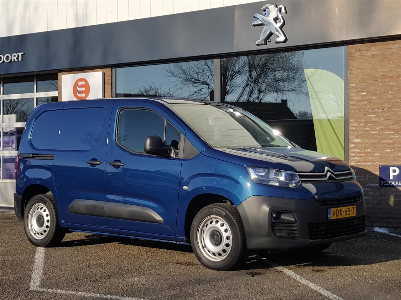 Citroën Berlingo - Van GB 1.5 BlueHDi 130pk S&S L1 Club 3P AIRCO | Cruise control | Navigatie via Apple & And - AutoWereld.nl