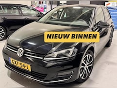 Volkswagen Golf - 1.2 TSI Highline Xenon LED PDC CRUISE 18INCH Velgen Climate Garantie