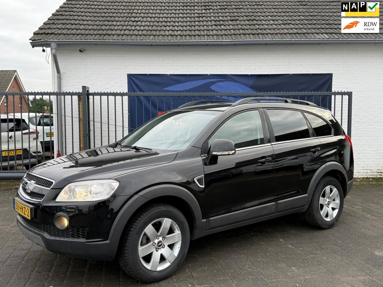 Chevrolet Captiva - 2.4i Executive/ 7 persoons/Leer/schuifdak/cruise/stl. verwm Ideale Trekpaard - AutoWereld.nl