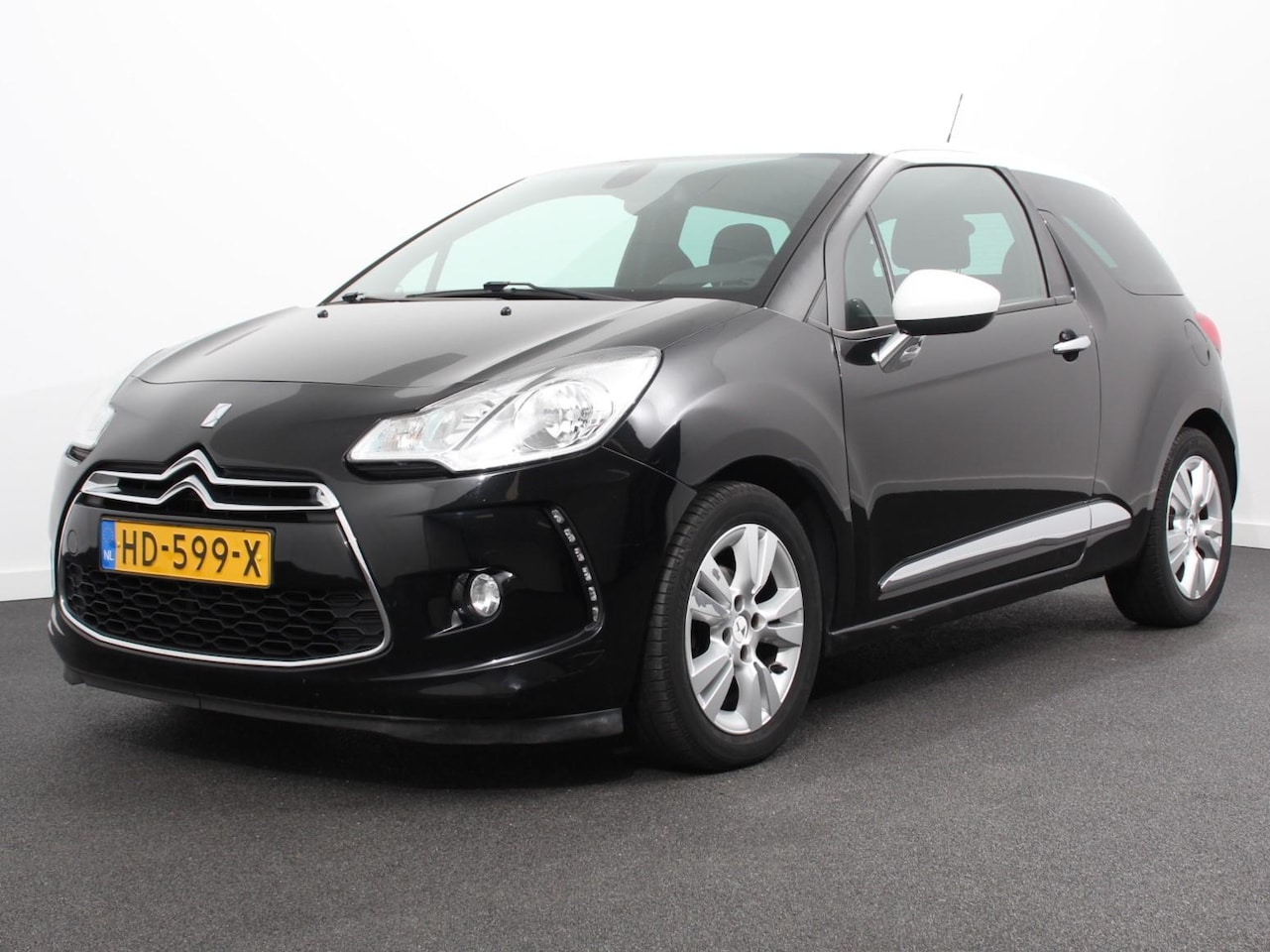 Citroën DS3 - 1.2 Automaat Business DS 3 1.2 PureTech Automaat Business | Navigatie | Climate control | - AutoWereld.nl