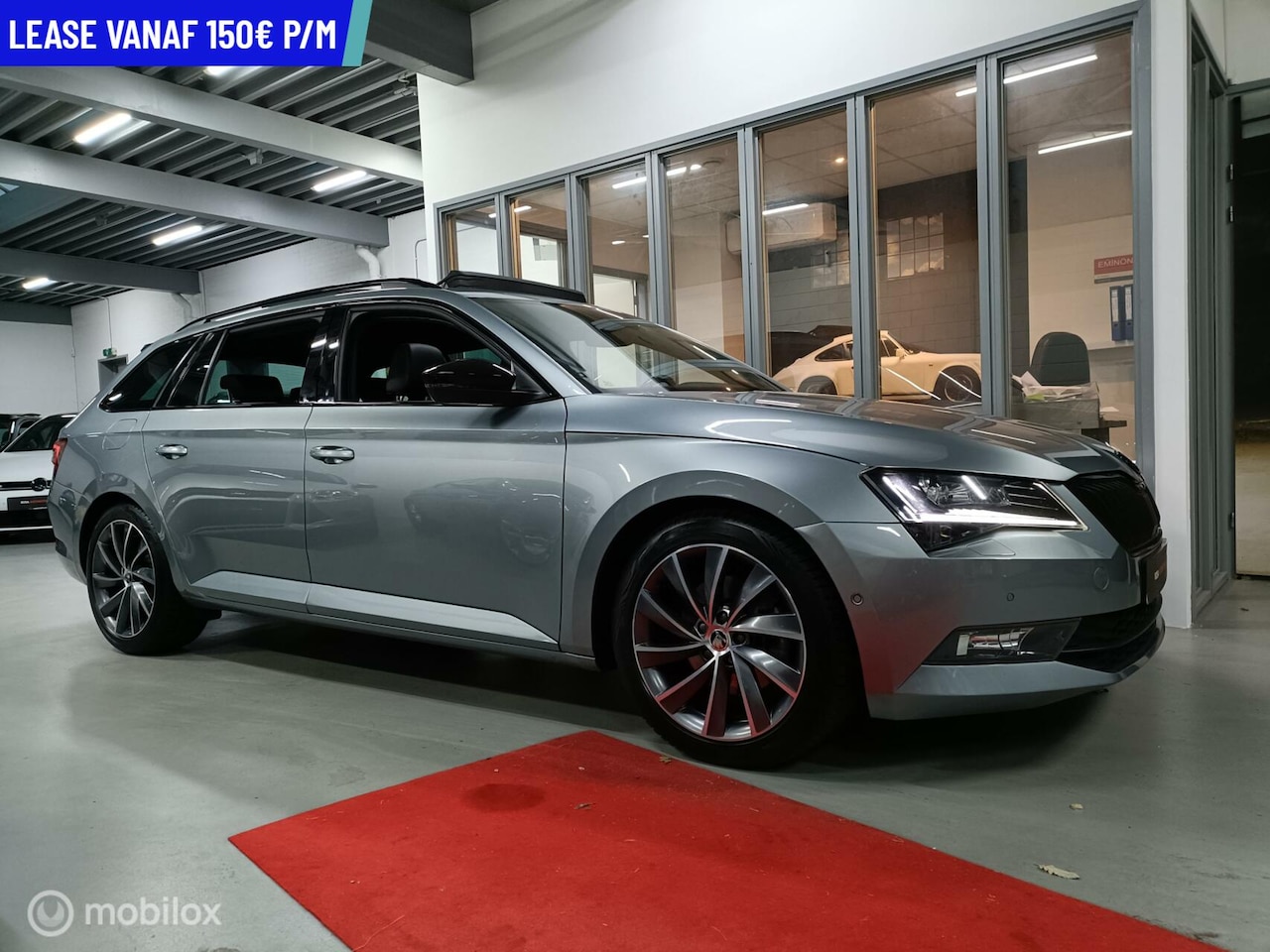 Skoda Superb Combi - 2.0 TSI DSGVol optie PANORAMA LEER LED CRUISE - AutoWereld.nl