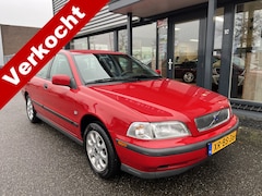 Volvo V40 - 1.8 126762 km erg mooi, superorigineel