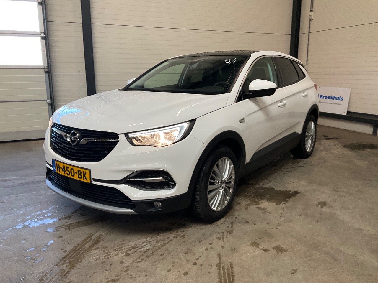 Opel Grandland X - 1.2 TURBO 130PK INNOVATION AUTOMAAT / NAVI / CLIMA / LED / PDC / AGR / 18" LMV / CAMERA / - AutoWereld.nl