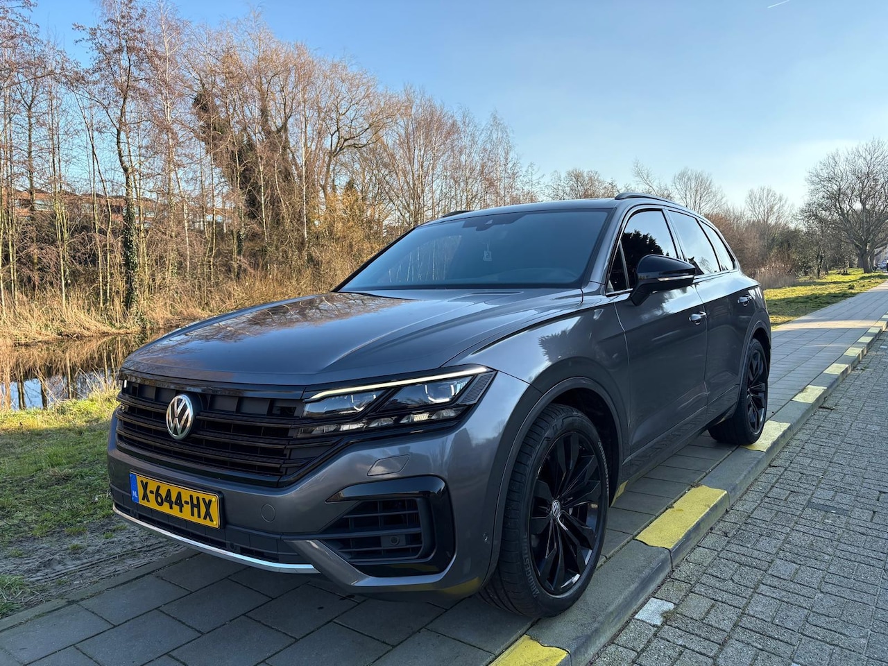 Volkswagen Touareg - 3.0 TDI R-Line-Vol Opties!! - AutoWereld.nl