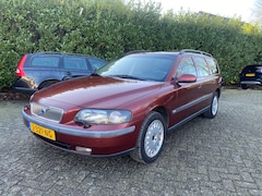 Volvo V70 - 2.4T Elegance Automaat Youngtimer