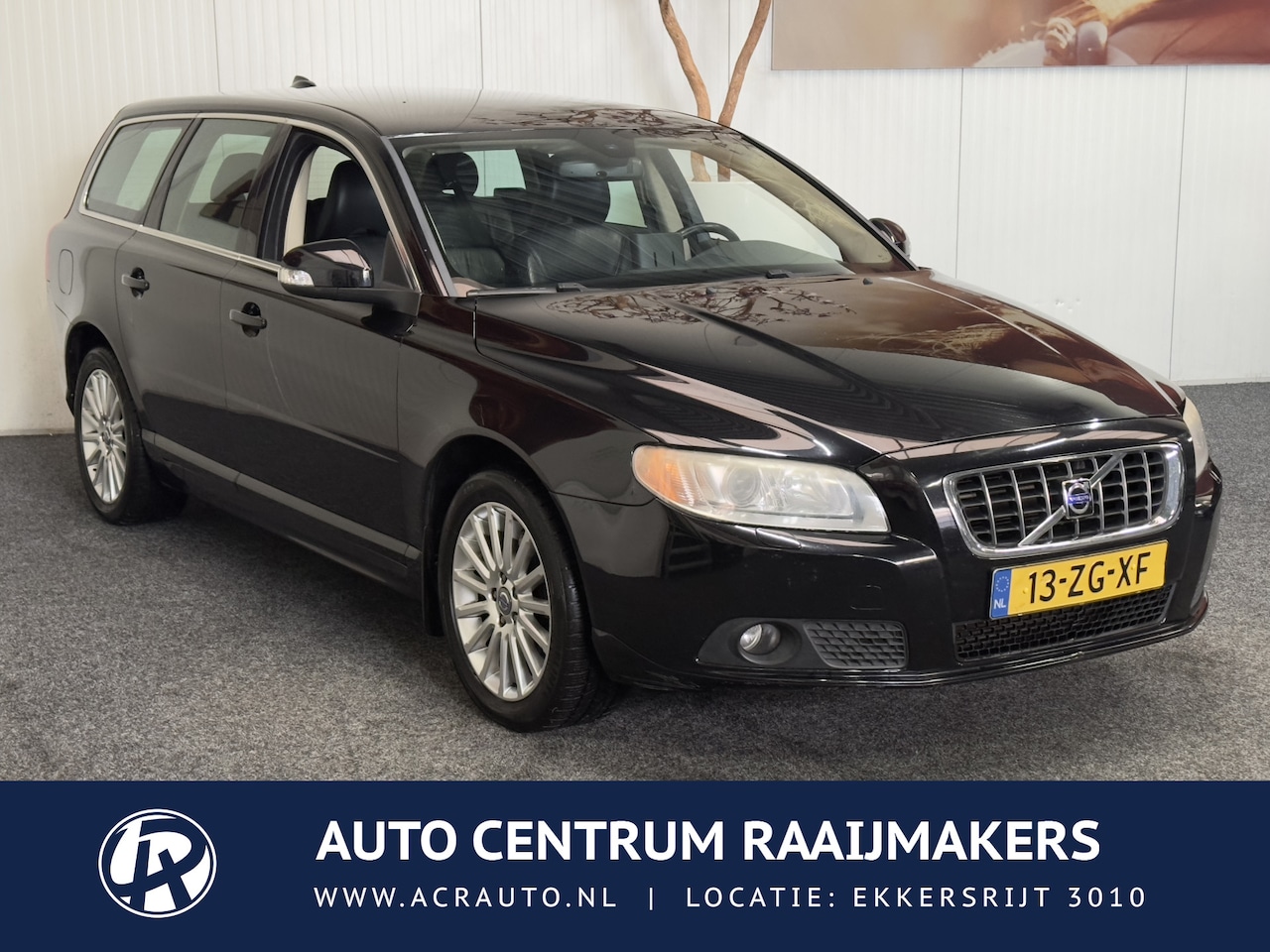 Volvo V70 - 2.4 D5 Summum NAVIGATIE CRUISE CONTROL CLIMATE CONTROL BLUETOOTH TELEFOON STOELVERWARMING - AutoWereld.nl