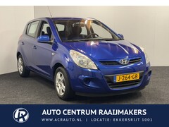 Hyundai i20 - 1.2i ActiveVersion Young AIRCO RADIO/CD/MP3 ELKT. RAMEN VOOR LICHTMETALEN VELGEN ZEER MOOI