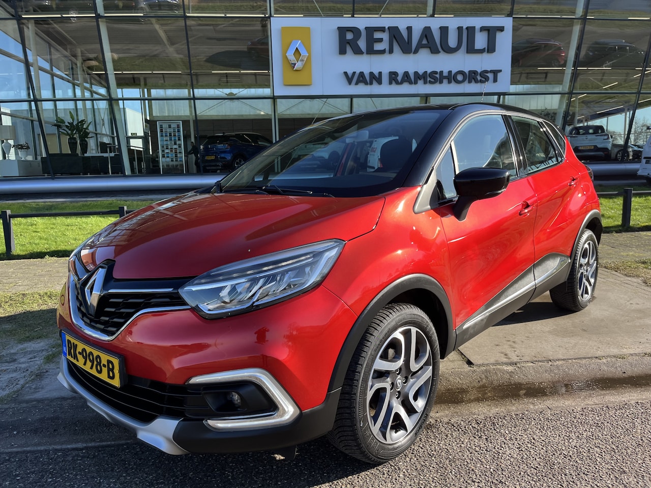 Renault Captur - 0.9 TCe Intens / 27.543 KM! / Keyless / Climate / PDC A / Cruise / DAB / - AutoWereld.nl