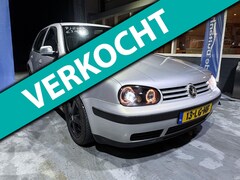 Volkswagen Golf - 1.6-16V