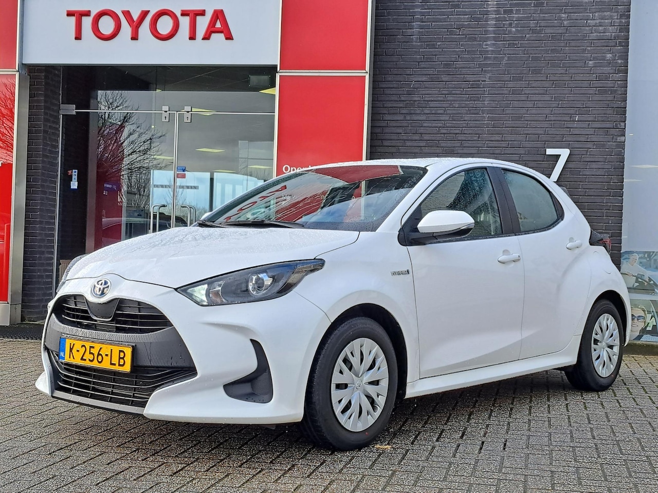 Toyota Yaris - 1.5 HYBRID ACTIVE CAMERA CRUISE CONTROL CLIMATE CONTROL - AutoWereld.nl