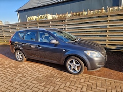 Kia Cee'd Sporty Wagon - 1.4 CVVT X-tra