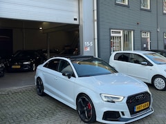 Audi RS3 - Limousine 2.5 TFSI RS 3 quattro PANO/GRAIL/GPS/B&O