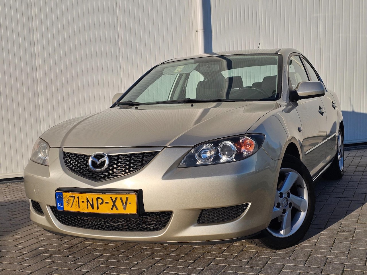 Mazda 3 - 1.6 SEDAN bj 2005 Airco APK 09-2025 Nette Auto! - AutoWereld.nl