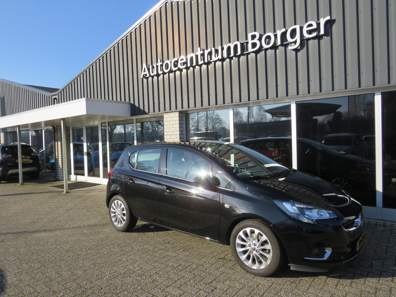 Opel Corsa - 1.0 Turbo Online Edition Navi /16"LM/Cruise - AutoWereld.nl