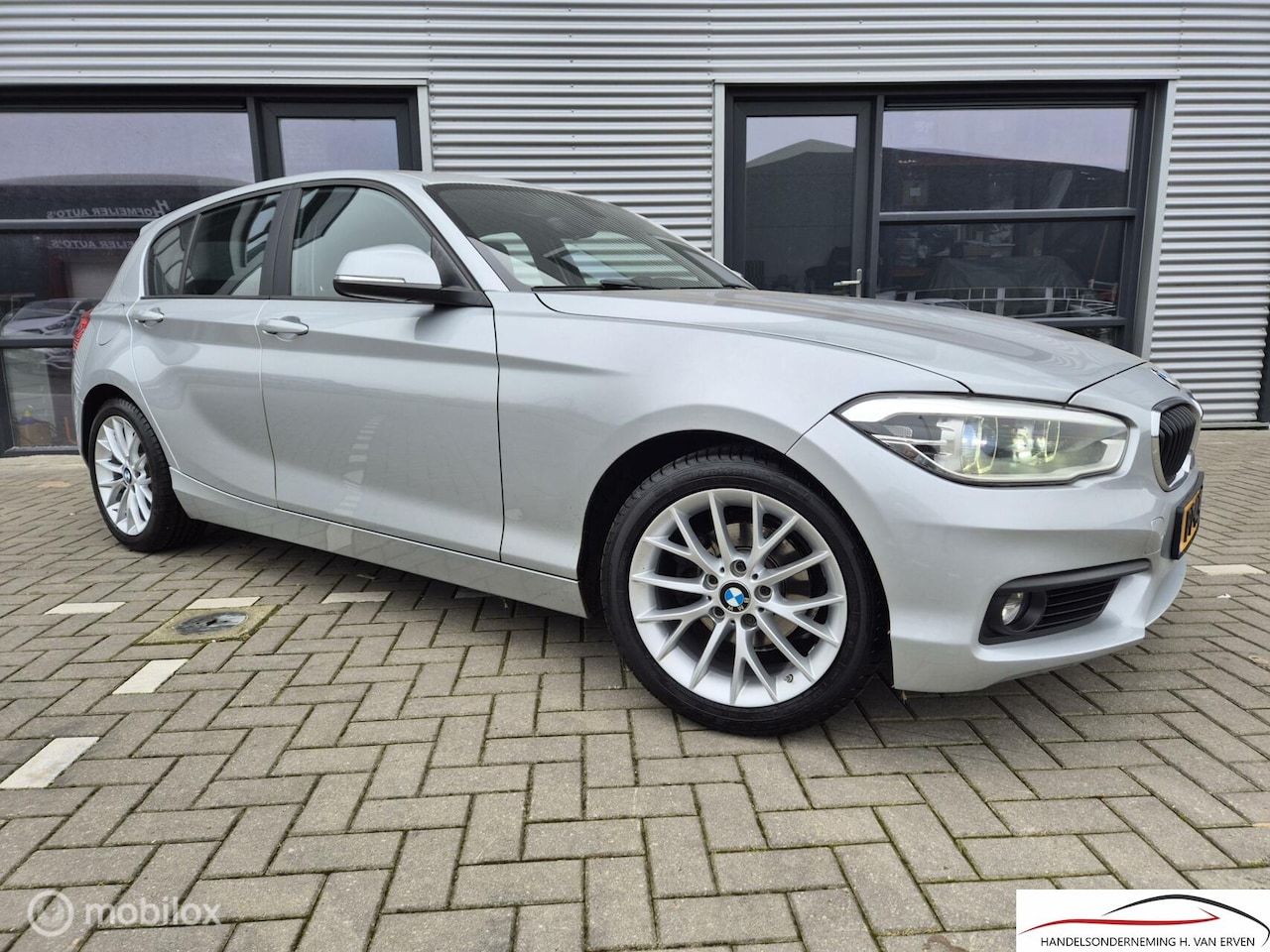 BMW 1-serie - 118i NAVI AUTOMAAT XENON 17" - AutoWereld.nl