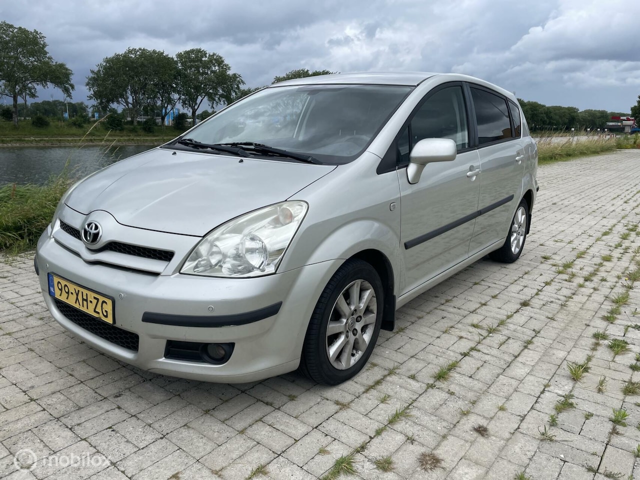 Toyota Verso - 1.6 VVT-i Terra 1.6 VVT-i Terra - AutoWereld.nl