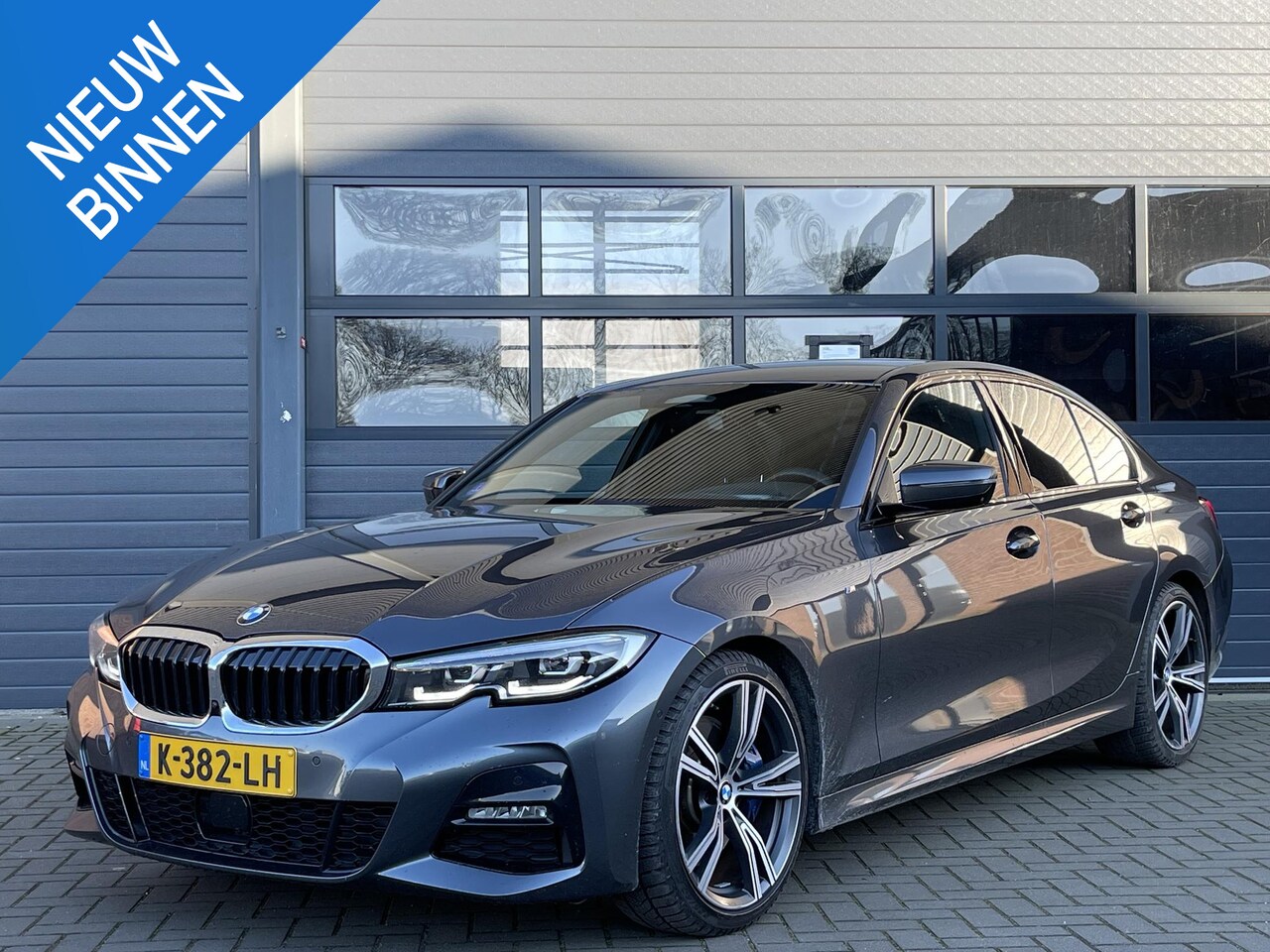 BMW 3-serie - 330I HIGH EXECUTIVE I M SPORT I RONDOMZICHT CAMERA I ADAPTIVE CRUISE CONTROL I 35.749KM! - AutoWereld.nl