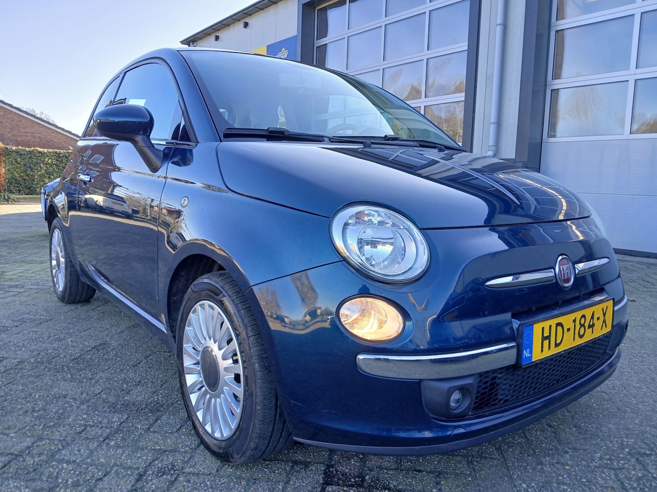 Fiat 500 - 1.2 Lounge - Airco - Panorama dak - AutoWereld.nl